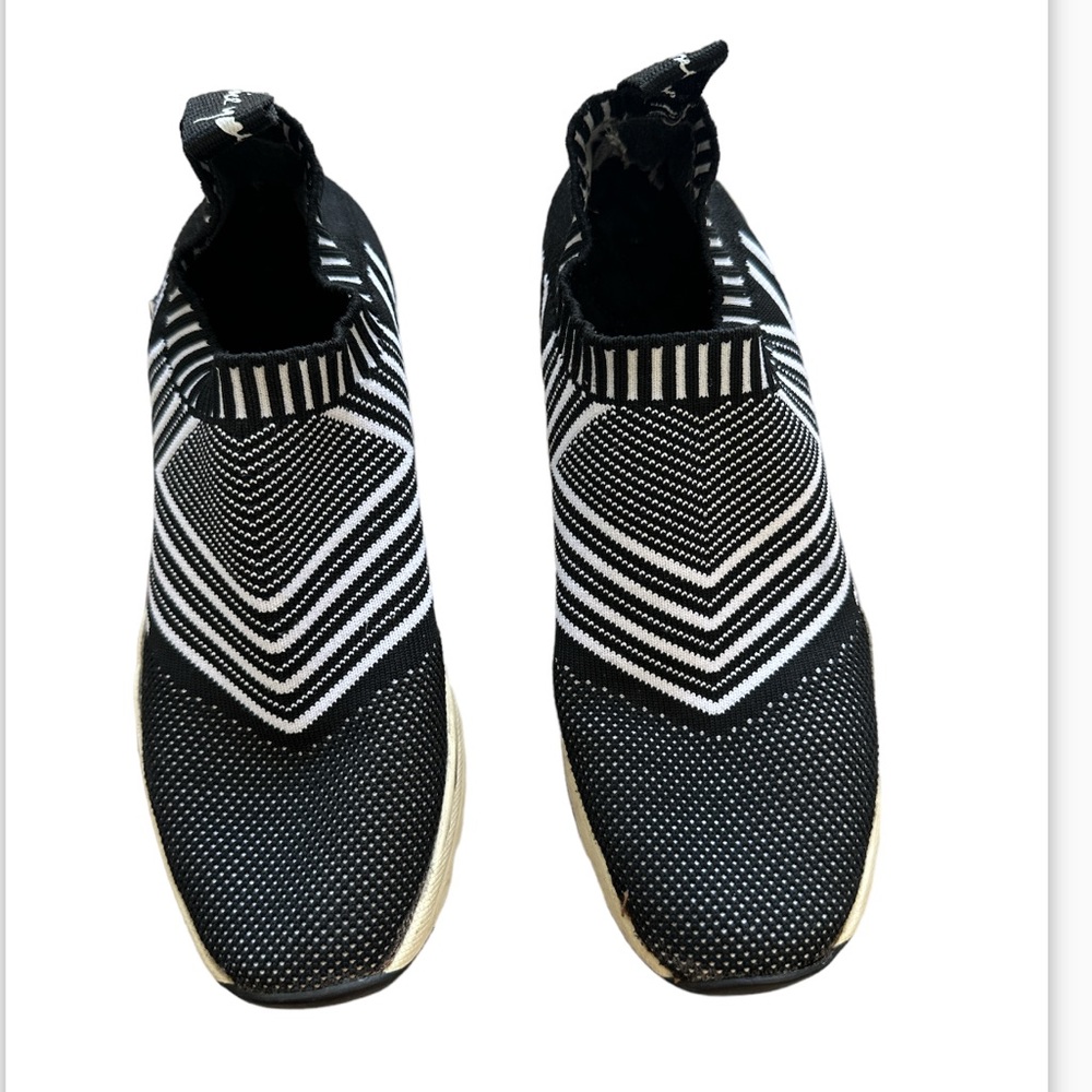 Kensie Magpie Slip-On Sneaker size 7M great condition